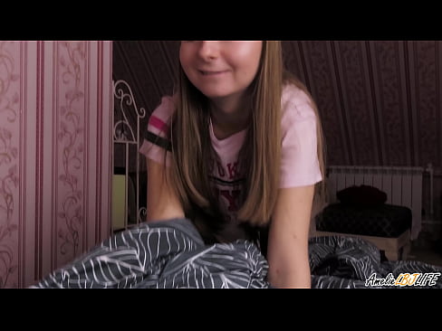 ❤️ Blondie анын BFF анын терең соруп жана анын оозуна сперма алат ❌ Порно vk ky.com-fullporner.ru ️❤